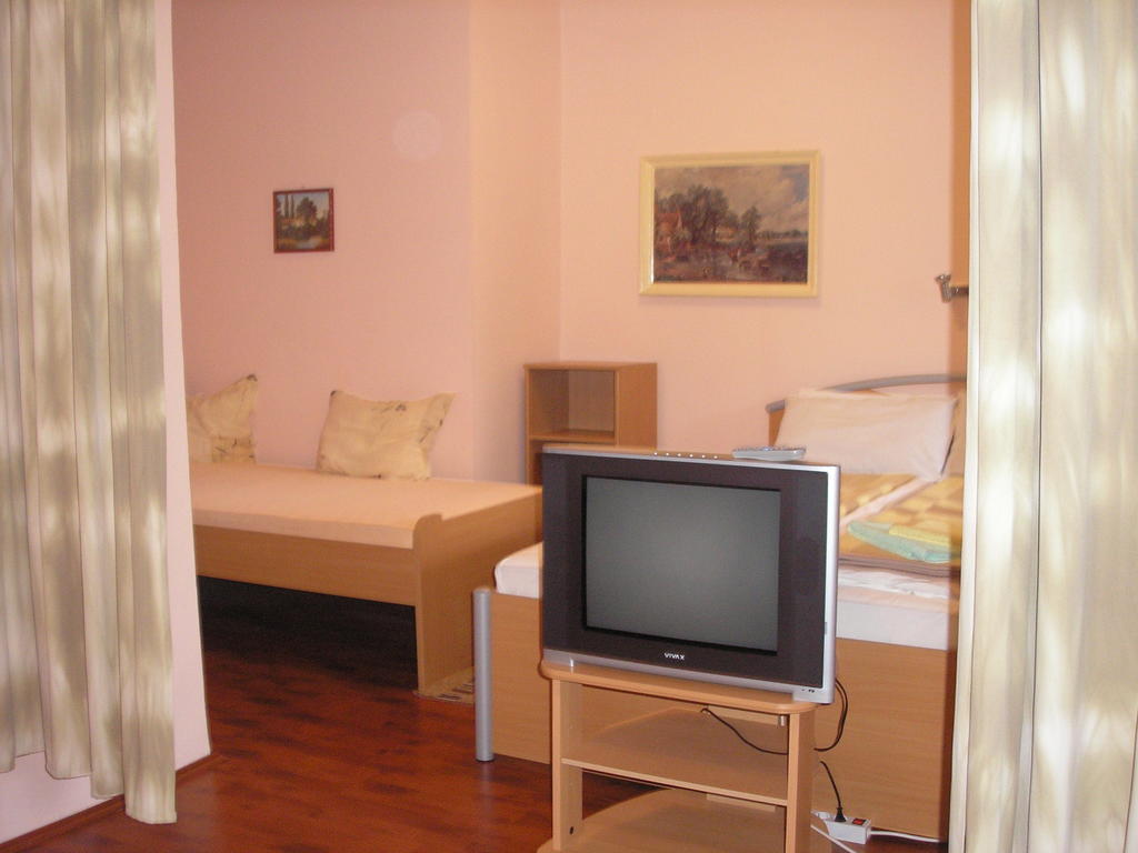 Stara Breza 1 Rooms Палич Номер фото
